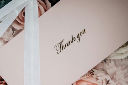 L'importance des cartes de remerciement mariage : des gestes simples qui laissent une grande impression